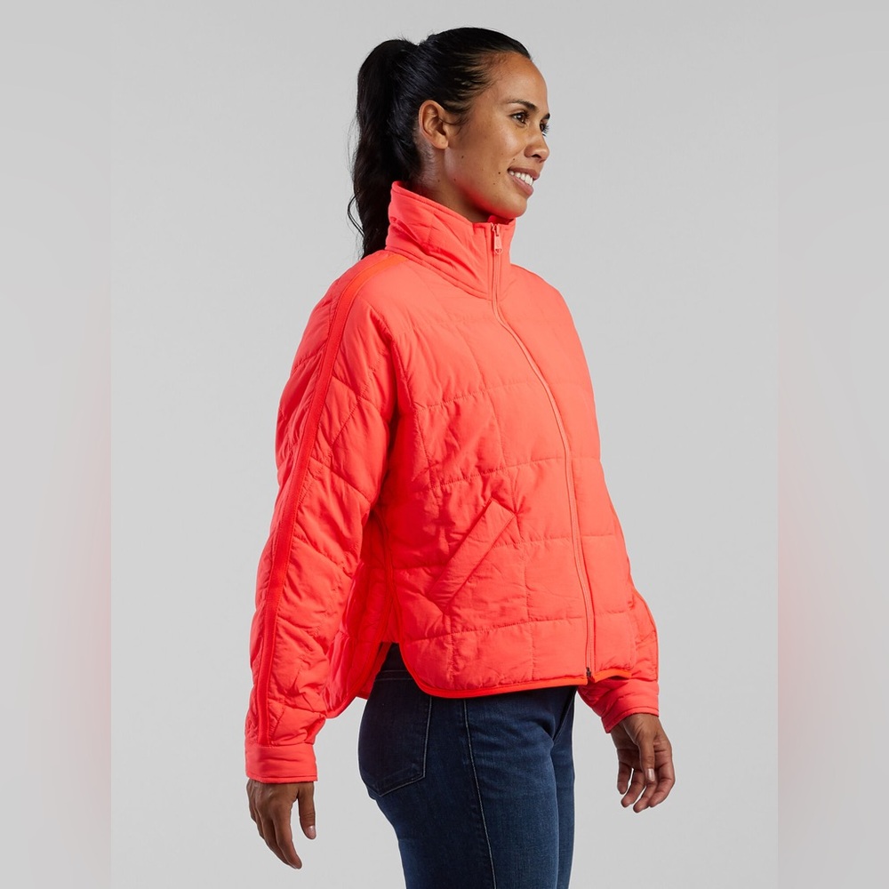3241. FREE PEOPLE Pippa Puffer Jacket in Hot Watermelon NWT $198 - Picture 4 of 7